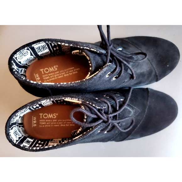 Tom's Black Suede Desert Wedge Lace-Up Booties Boots Sz 9.5W - Picture 2 of 5